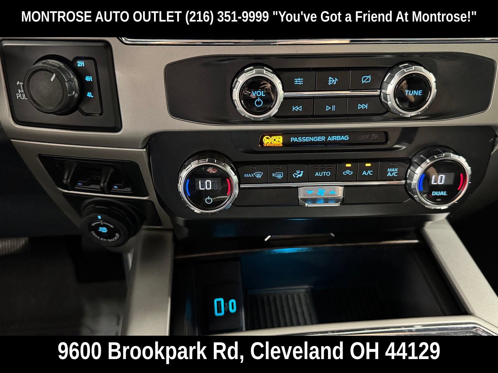 Used 2022 Ford F250 Lariat w/ Black Appearance Package AWD/4WD image 27