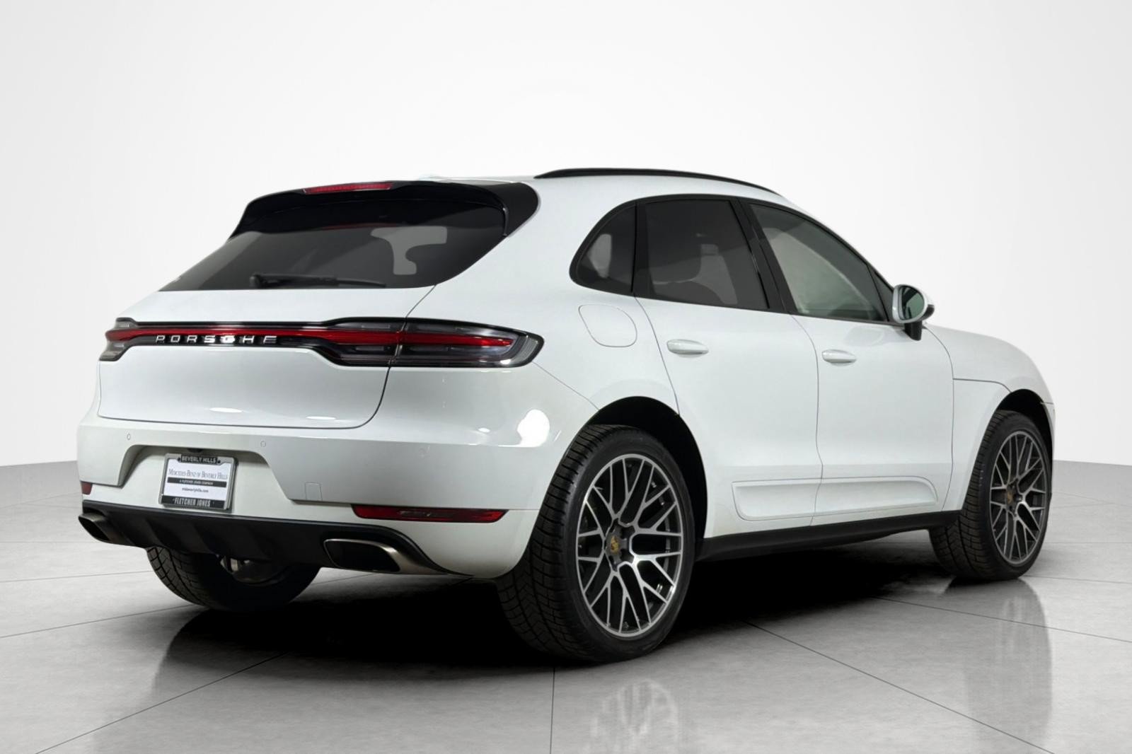 Used 2020 Porsche Macan AWD/4WD image 5