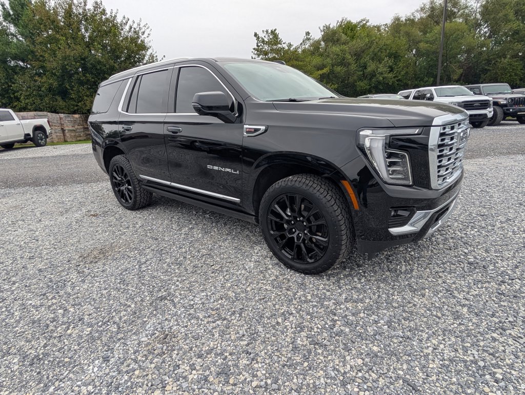 Used 2026 GMC Yukon Denali w/ Sun & Power Step Package AWD/4WD image 12