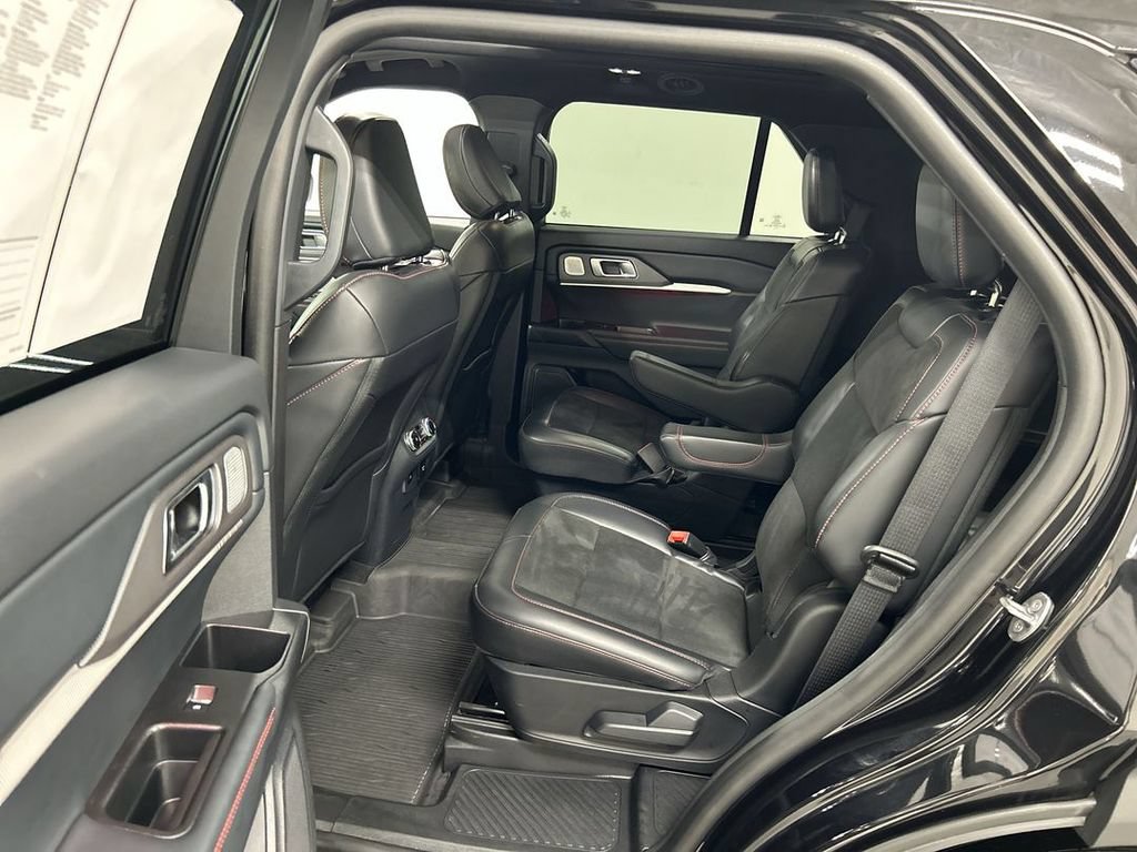 Used 2025 Ford Explorer ST w/ Sun And Sound Package AWD/4WD image 20