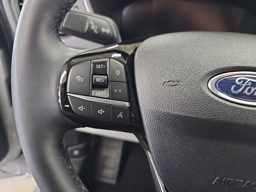 Used 2023 Ford Escape Active w/ Tech Pack #1 AWD/4WD image 17