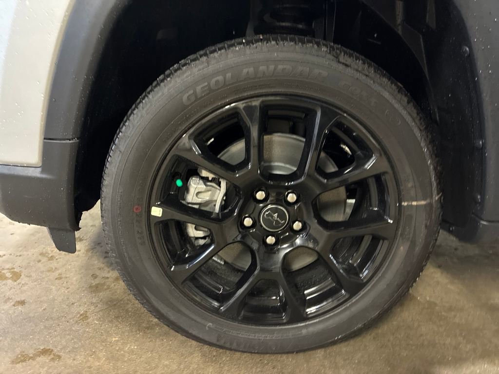 New 2025 Jeep Compass Latitude w/ Sun & Sound Group image 26