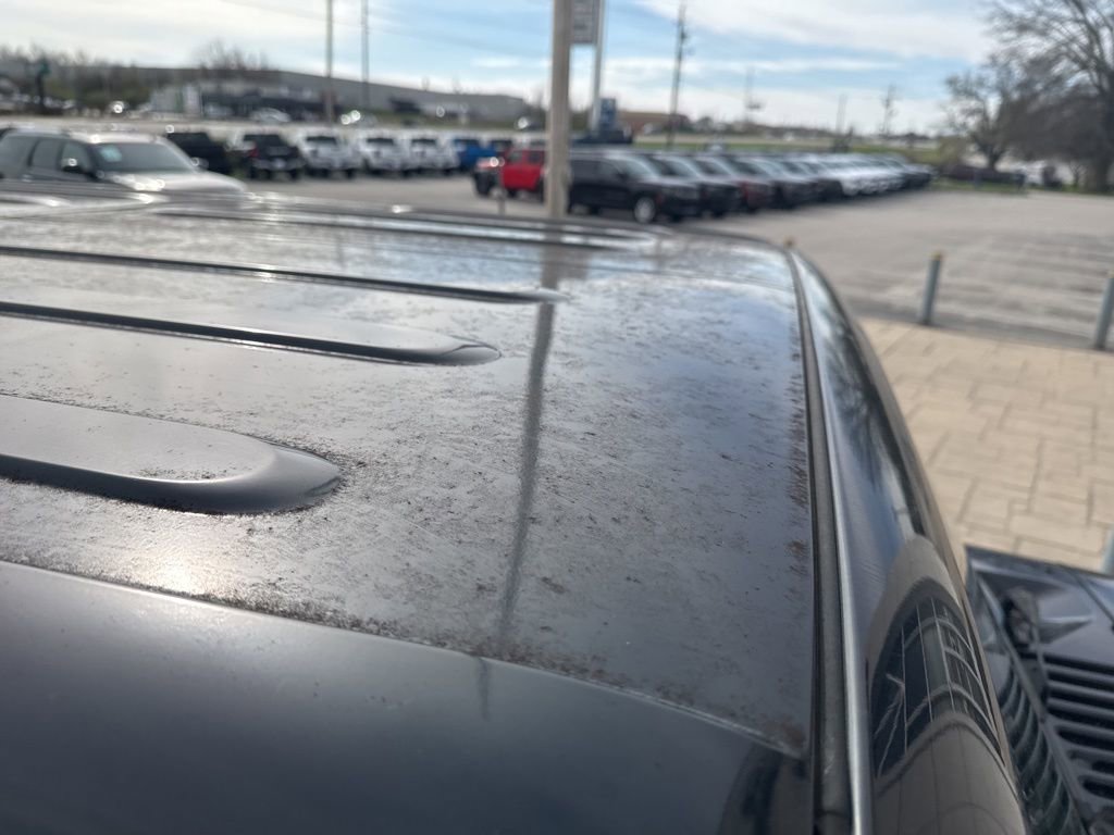 Used 2012 Jeep Wrangler Unlimited Sahara image 14