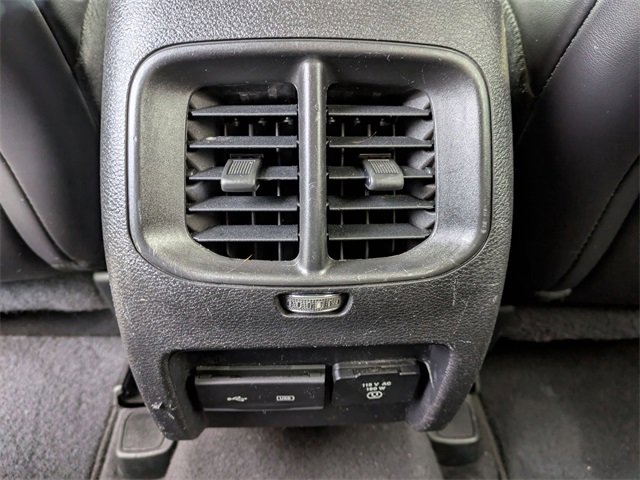 Certified 2019 Jeep Cherokee Limited w/ Luxury Group image 25