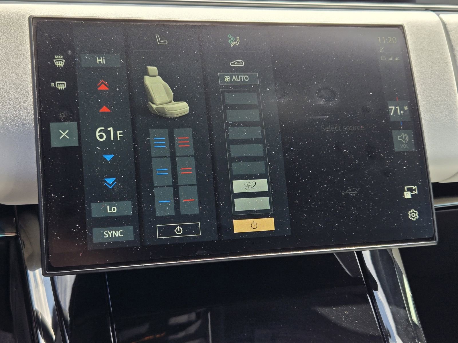 Used 2025 Land Rover Range Rover Sport Dynamic SE image 16