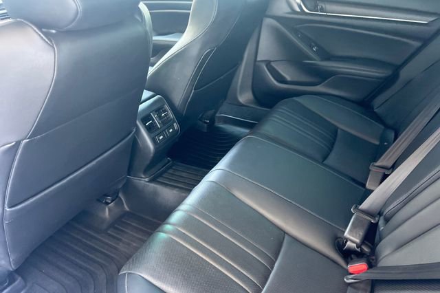 Used 2022 Honda Accord Touring image 14