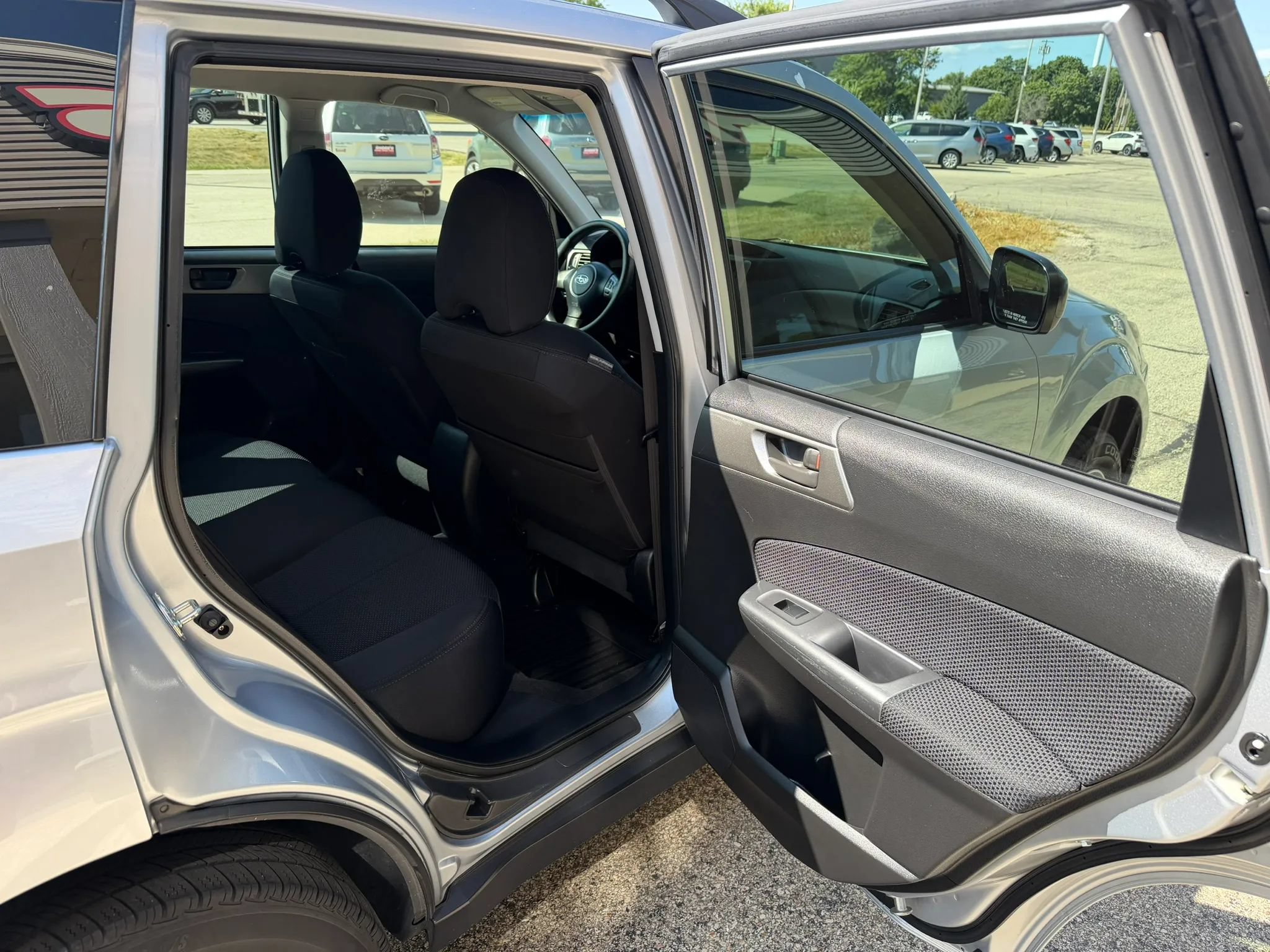 Used 2012 Subaru Forester 2.5X w/ Alloy Wheel Pkg AWD/4WD image 15
