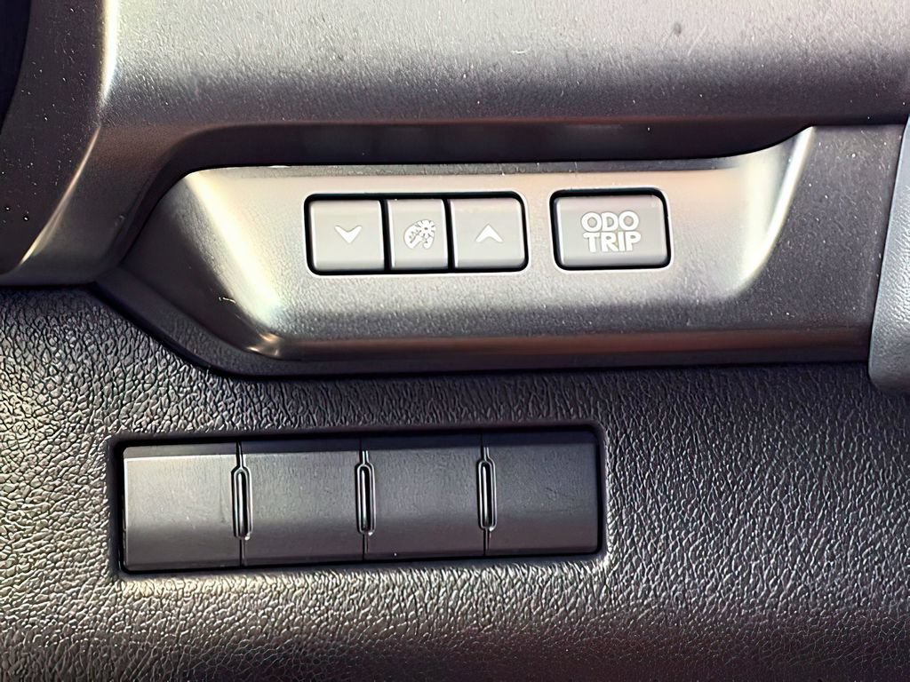 Used 2021 Lexus UX 250h w/ Accessory Package (Z2) AWD/4WD image 15
