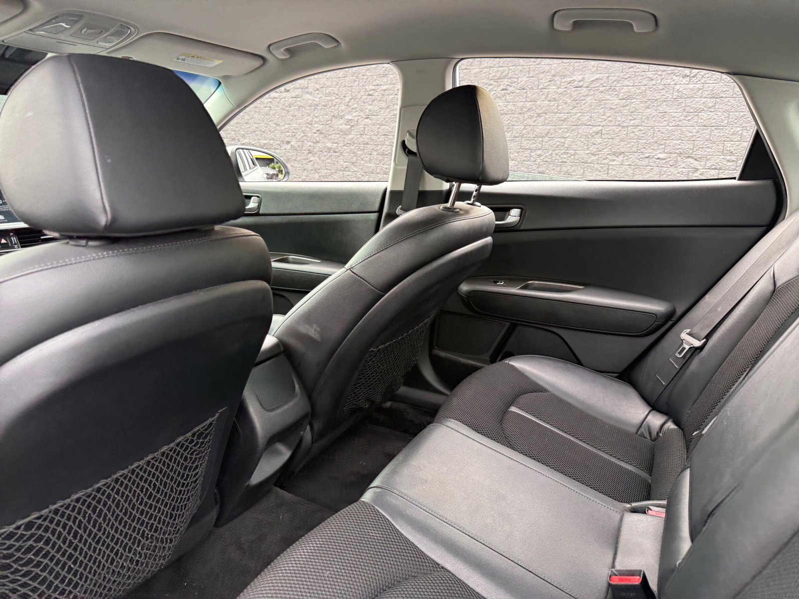 Used 2019 Kia Optima S image 16