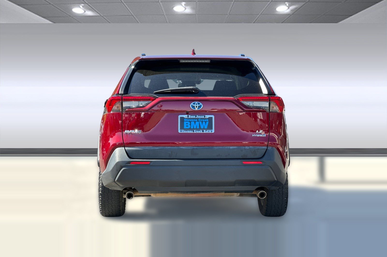 Used 2020 Toyota RAV4 LE w/ All Weather Liner Package AWD/4WD image 10
