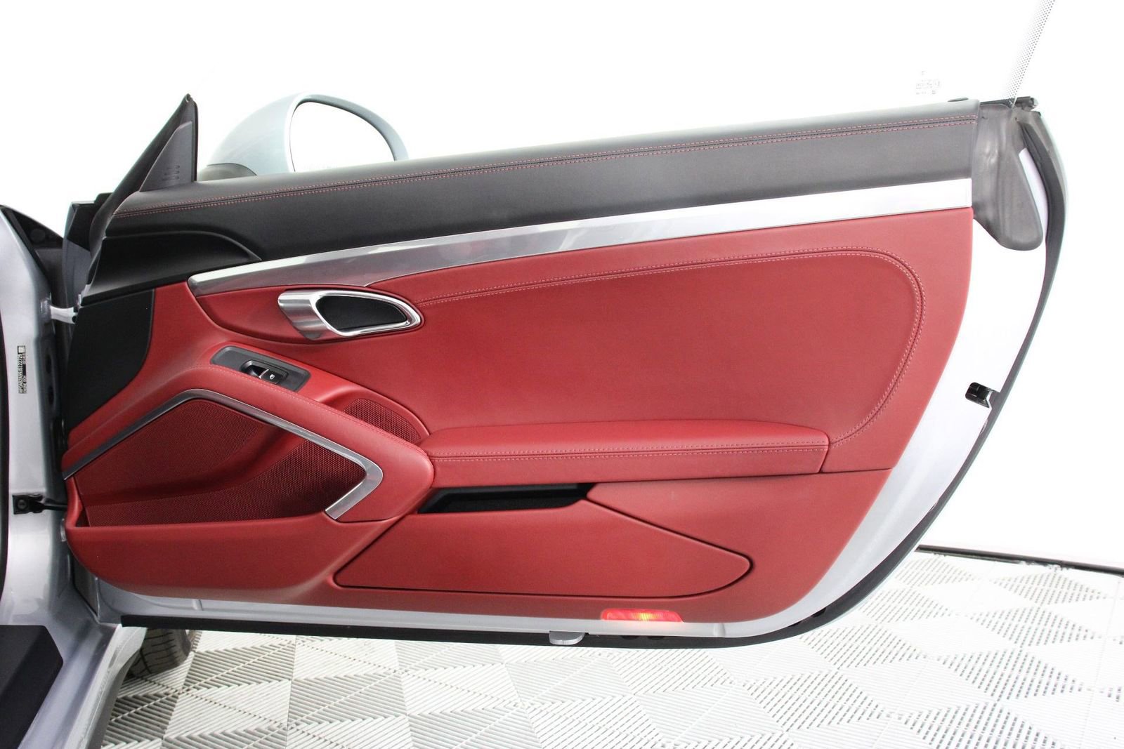 Certified 2018 Porsche 911 Carrera 4S image 23