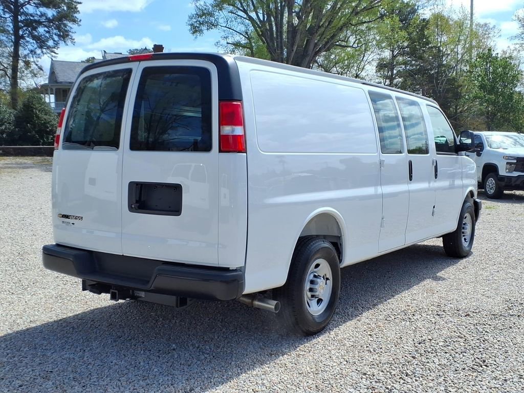 New 2026 Chevrolet Express 2500 Extended w/ Driver Convenience Package RWD image 10