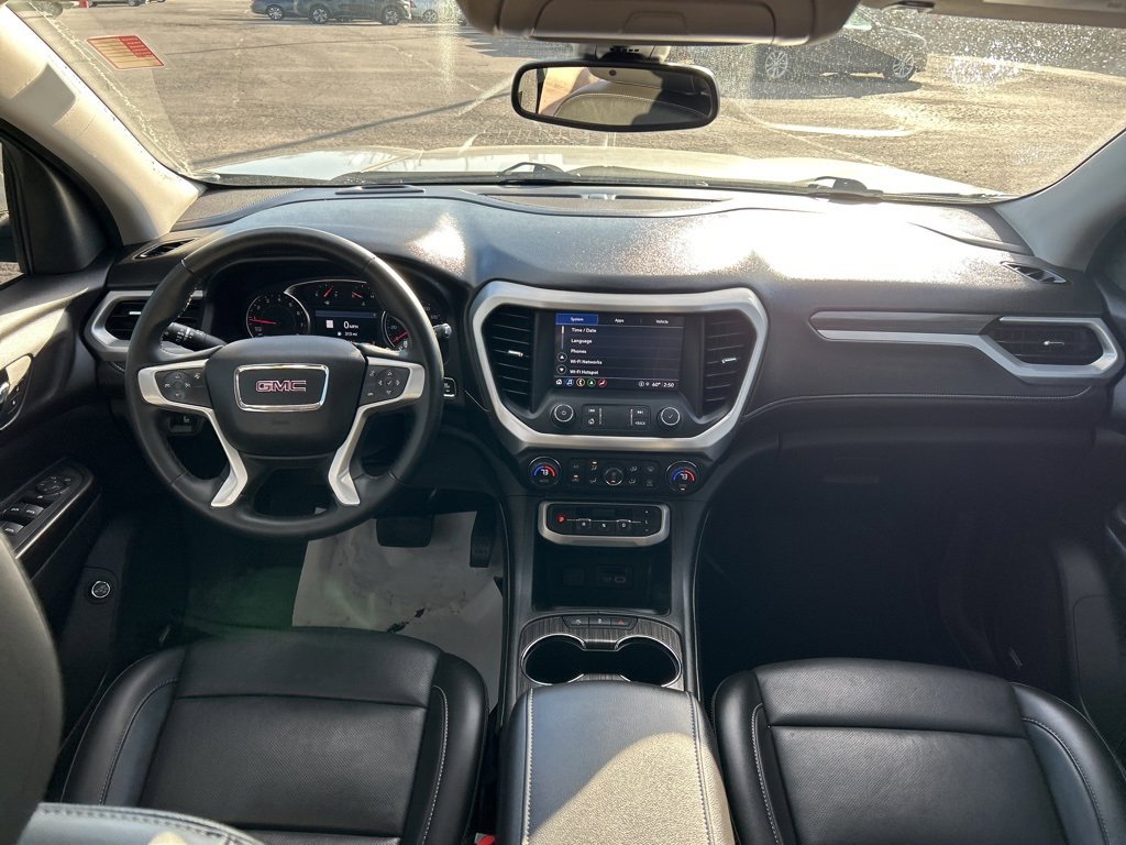 Used 2023 GMC Acadia SLT image 29