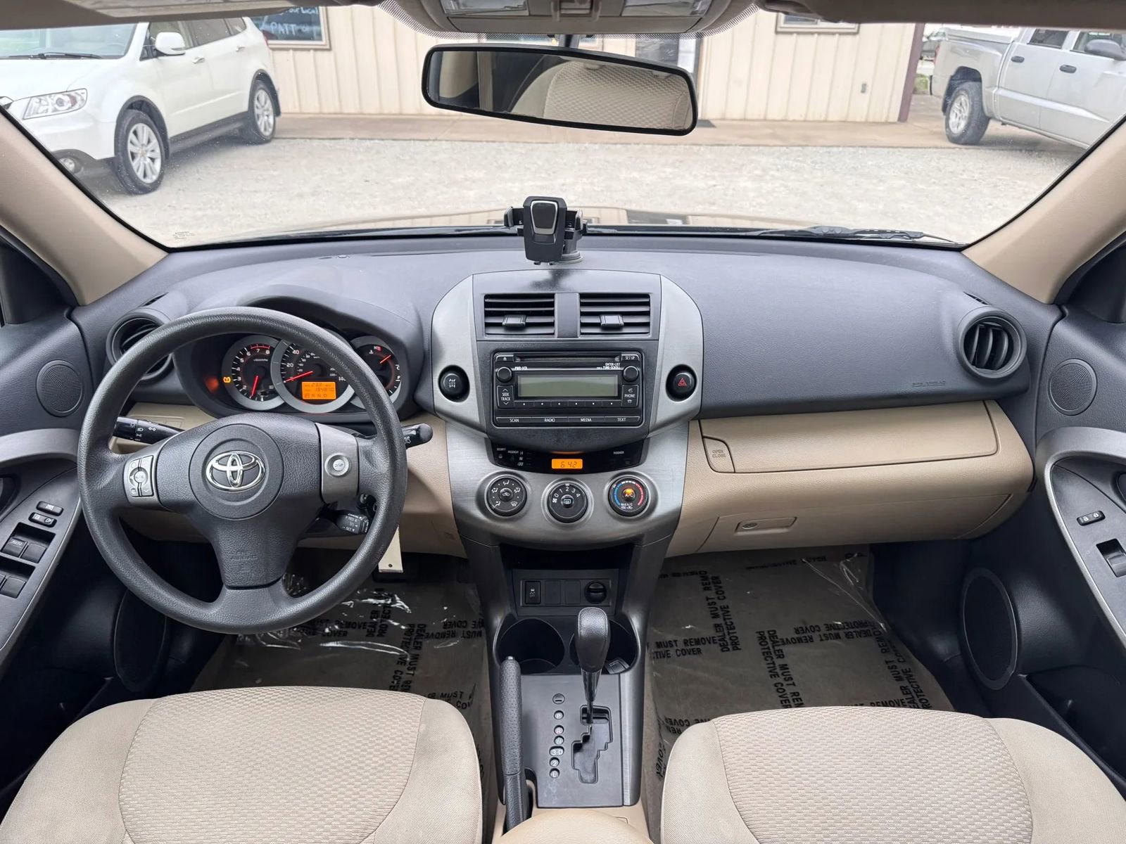 Used 2012 Toyota RAV4 4WD w/ Upgrade Value Pkg image 2