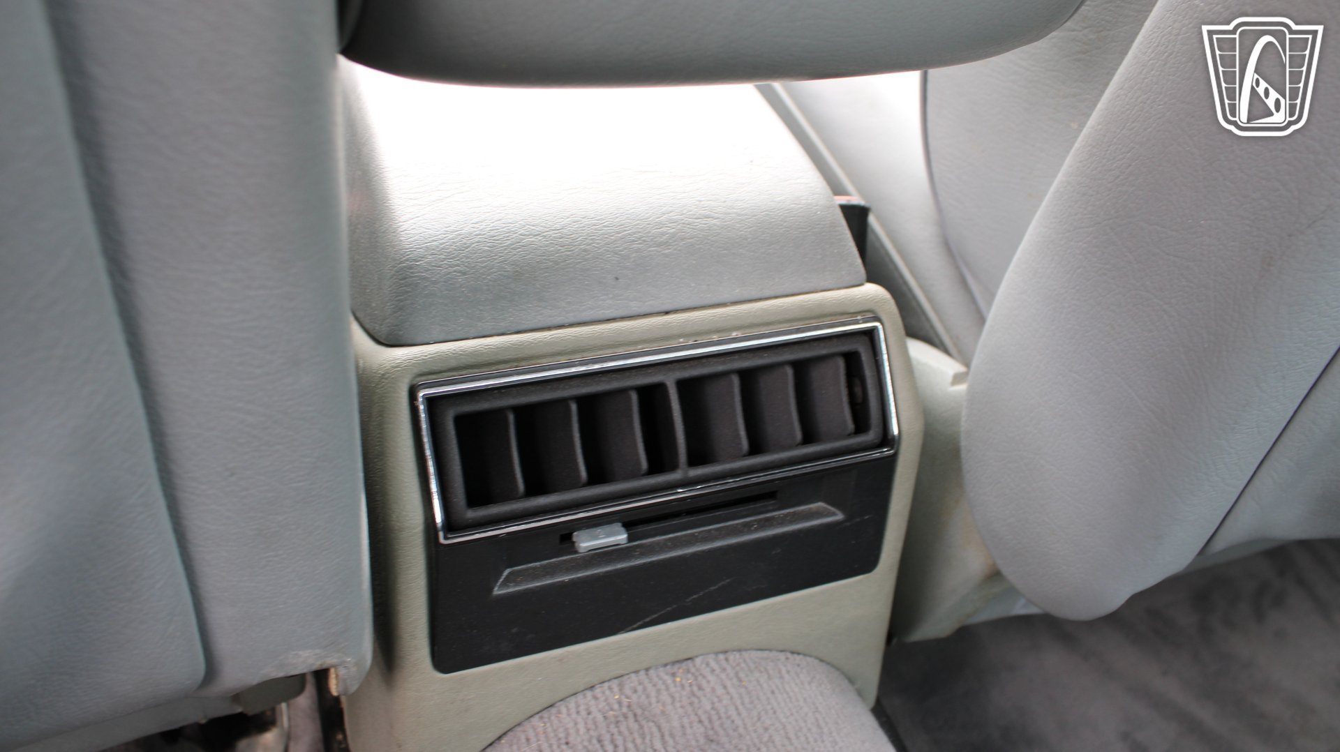 Used 1989 Mercedes-Benz 420 SEL image 16