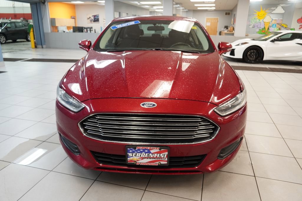 Used 2016 Ford Fusion SE FWD image 14