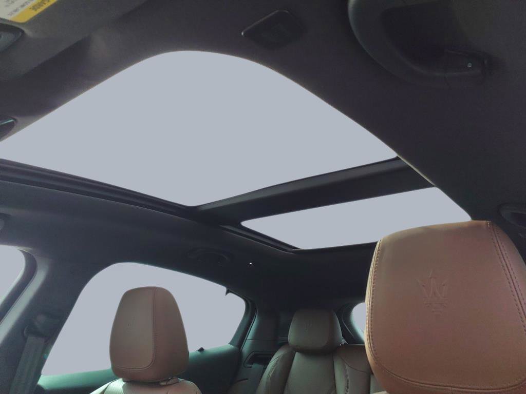 New 2024 Maserati Grecale GT image 4