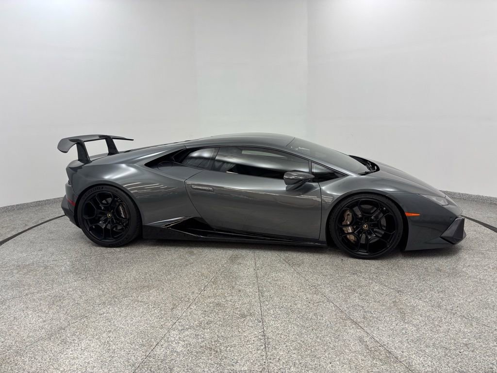 Used 2015 Lamborghini Huracan LP 610-4 image 19