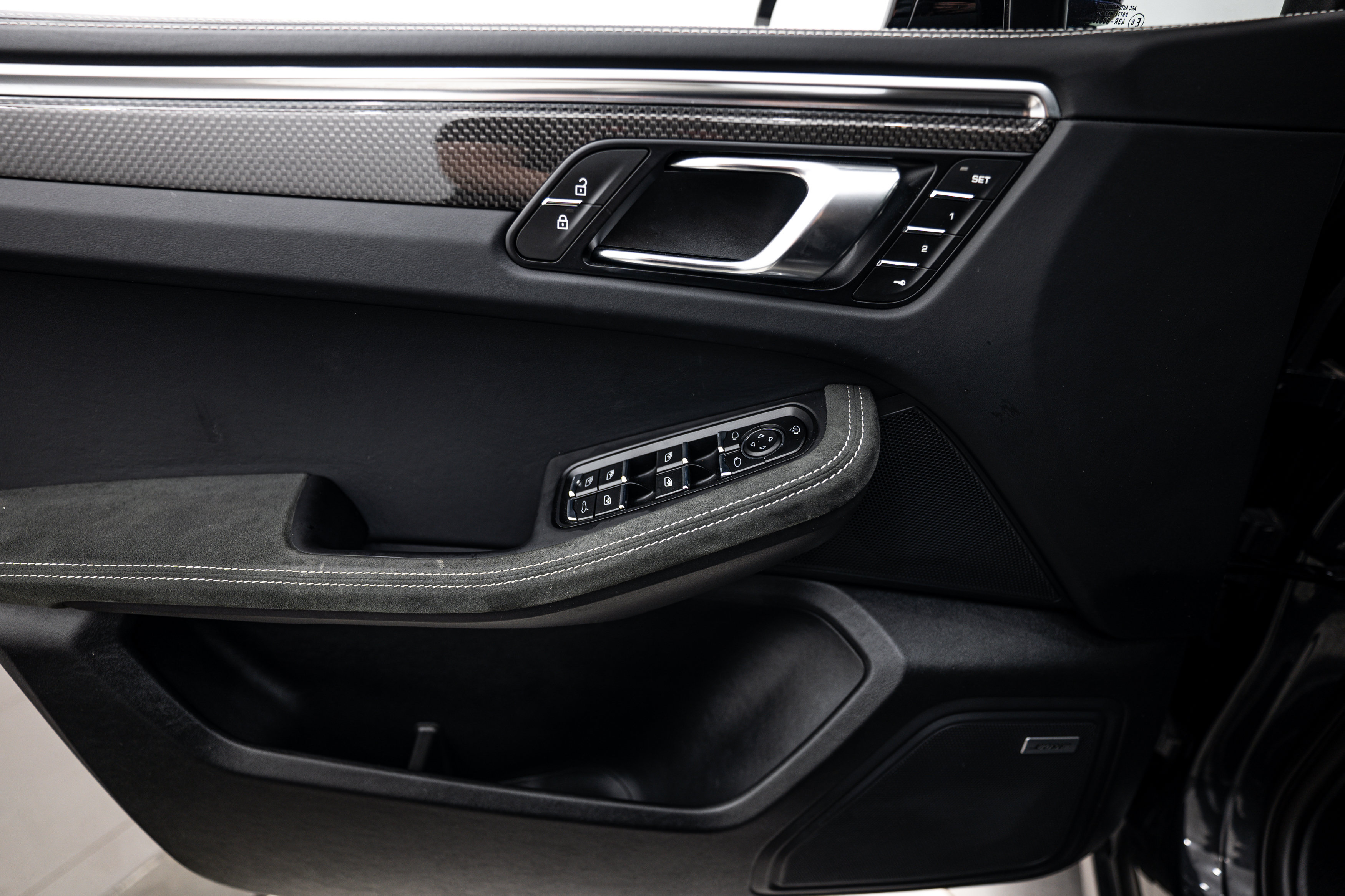 Certified 2024 Porsche Macan GTS AWD/4WD image 16