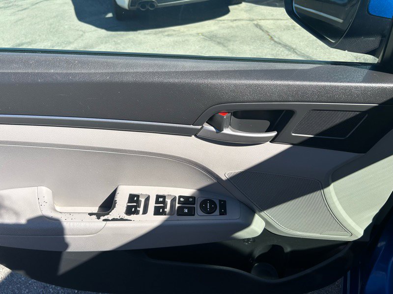 Used 2018 Hyundai Elantra SE image 7