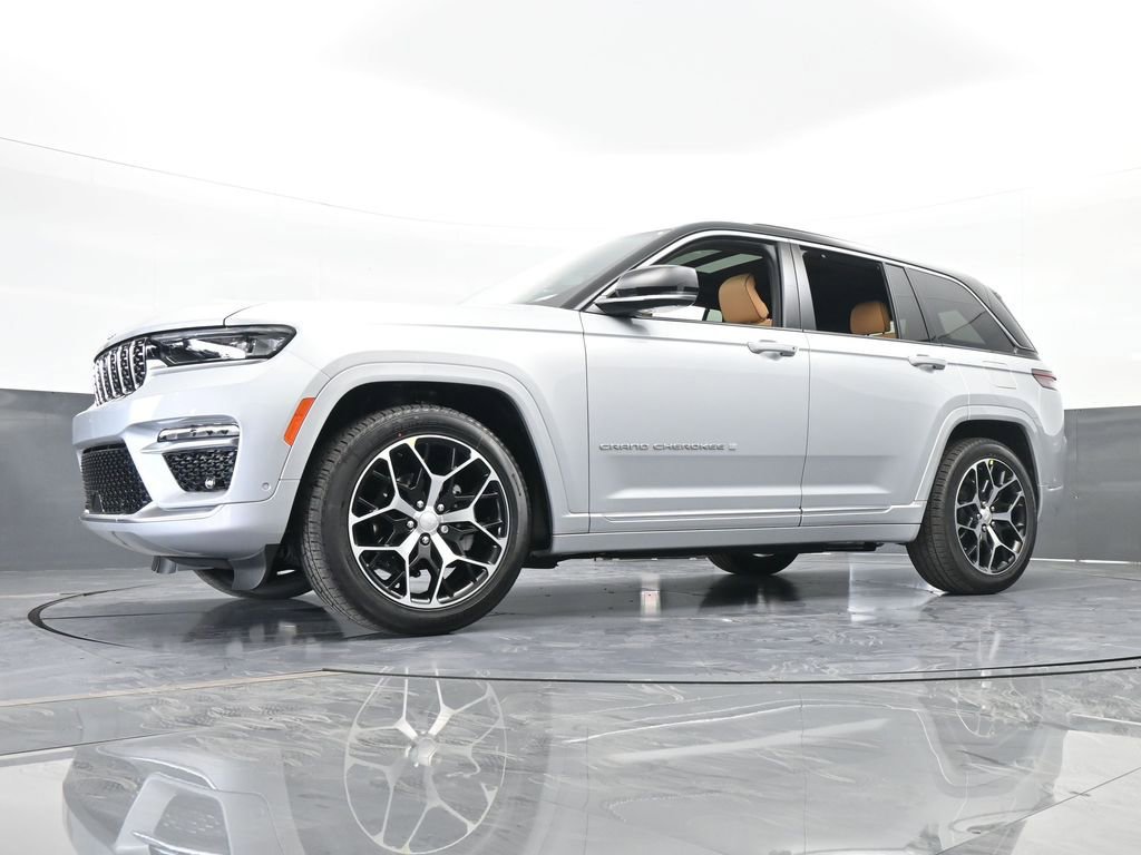 New 2025 Jeep Grand Cherokee Summit image 71