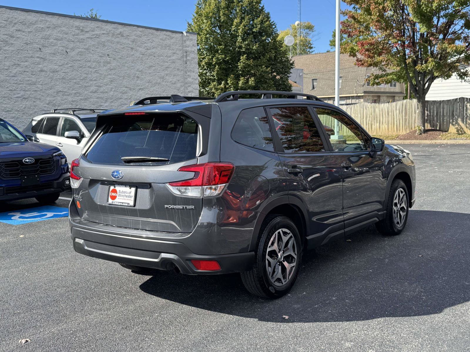 Used 2024 Subaru Forester Premium AWD/4WD image 4