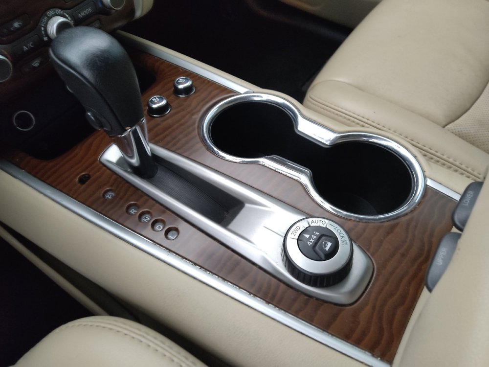 Used 2017 Nissan Pathfinder Platinum image 26