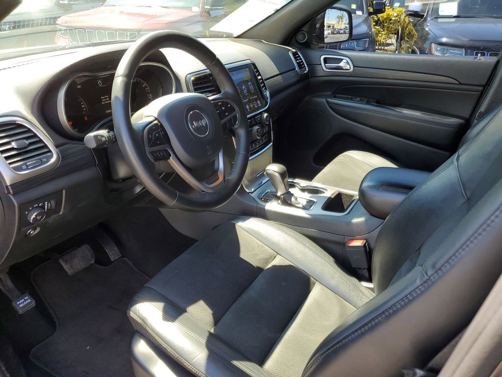 Used 2019 Jeep Grand Cherokee Altitude image 15
