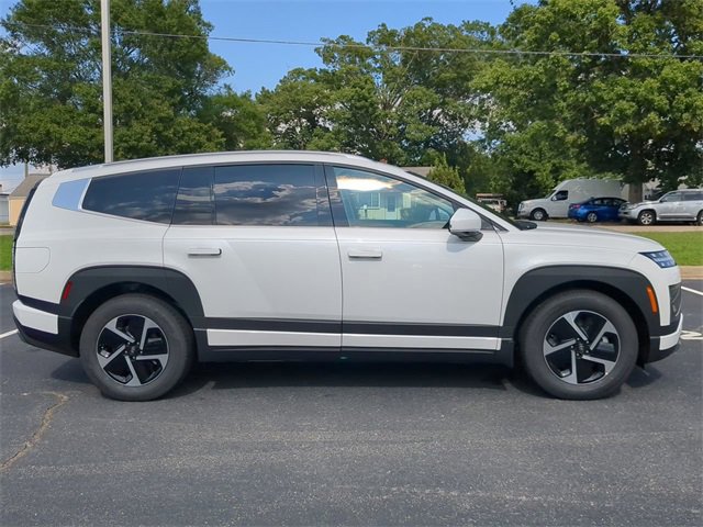 New 2026 Hyundai Ioniq 9 SE image 3