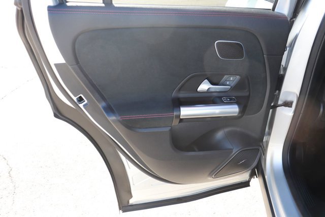 Used 2023 Mercedes-Benz GLA 250 image 12