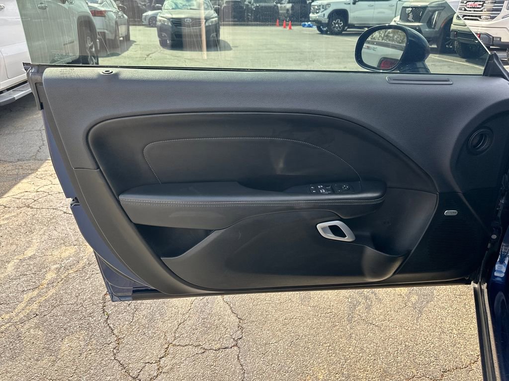 Used 2016 Dodge Challenger SXT Plus image 11