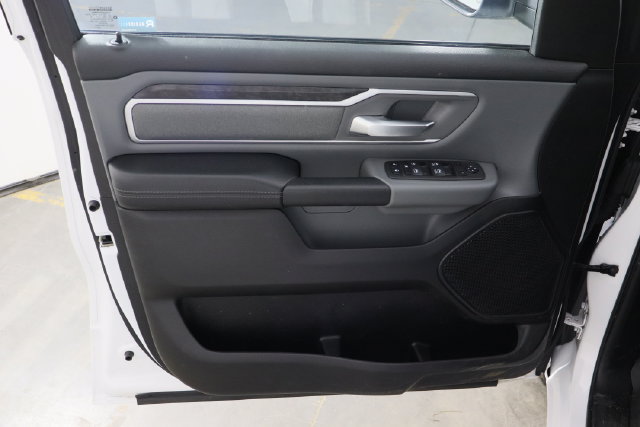 Used 2022 RAM 1500 Big Horn AWD/4WD image 13