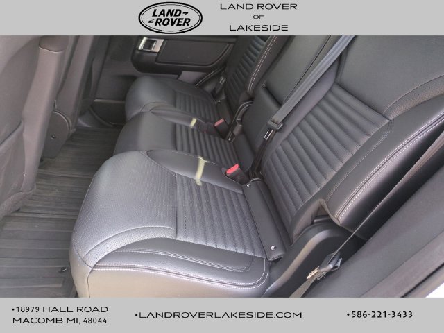 Used 2026 Land Rover Discovery S AWD/4WD image 15