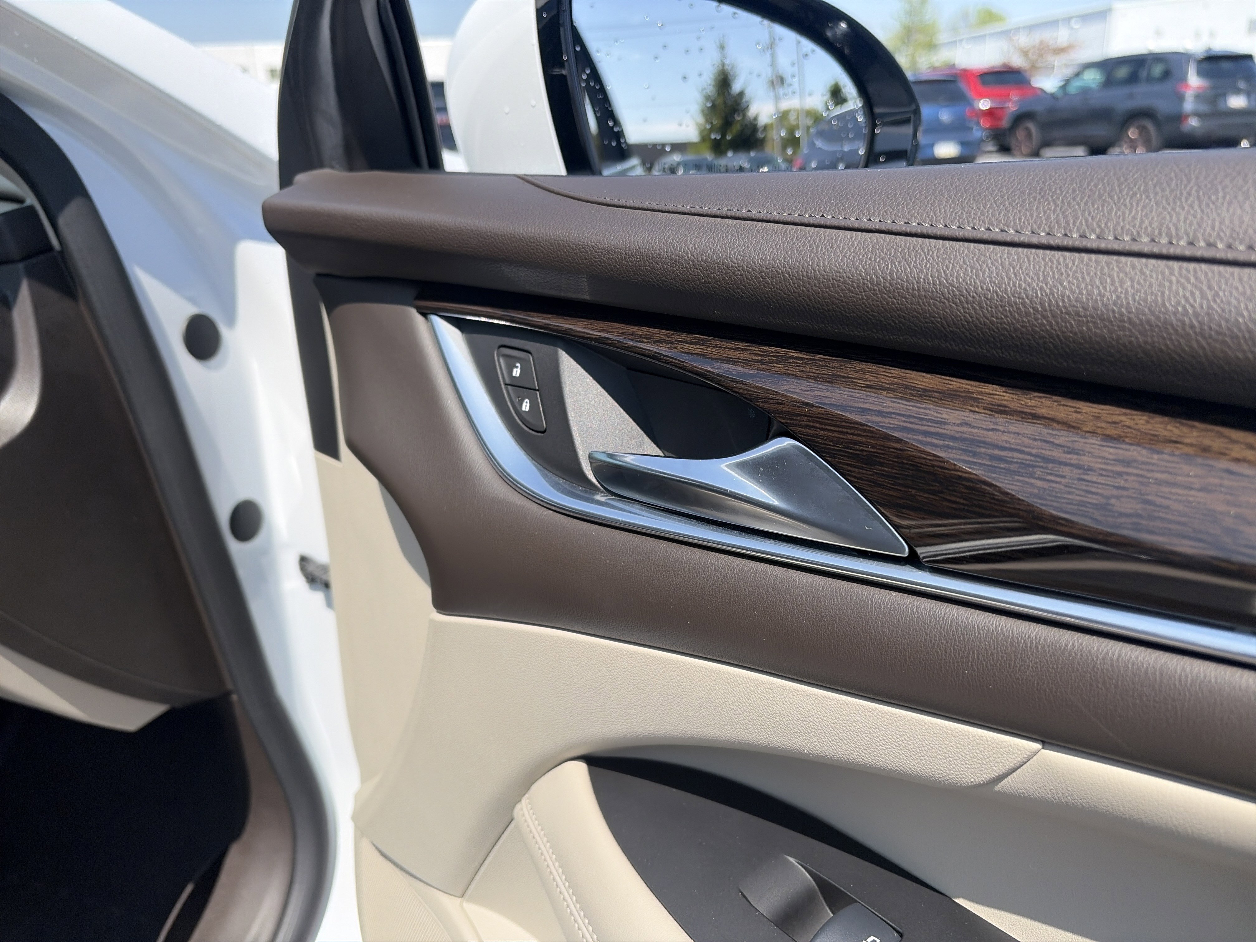 Used 2017 Buick LaCrosse Premium image 38