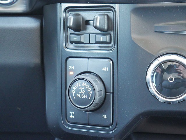 New 2026 Ford F250 Lariat image 23