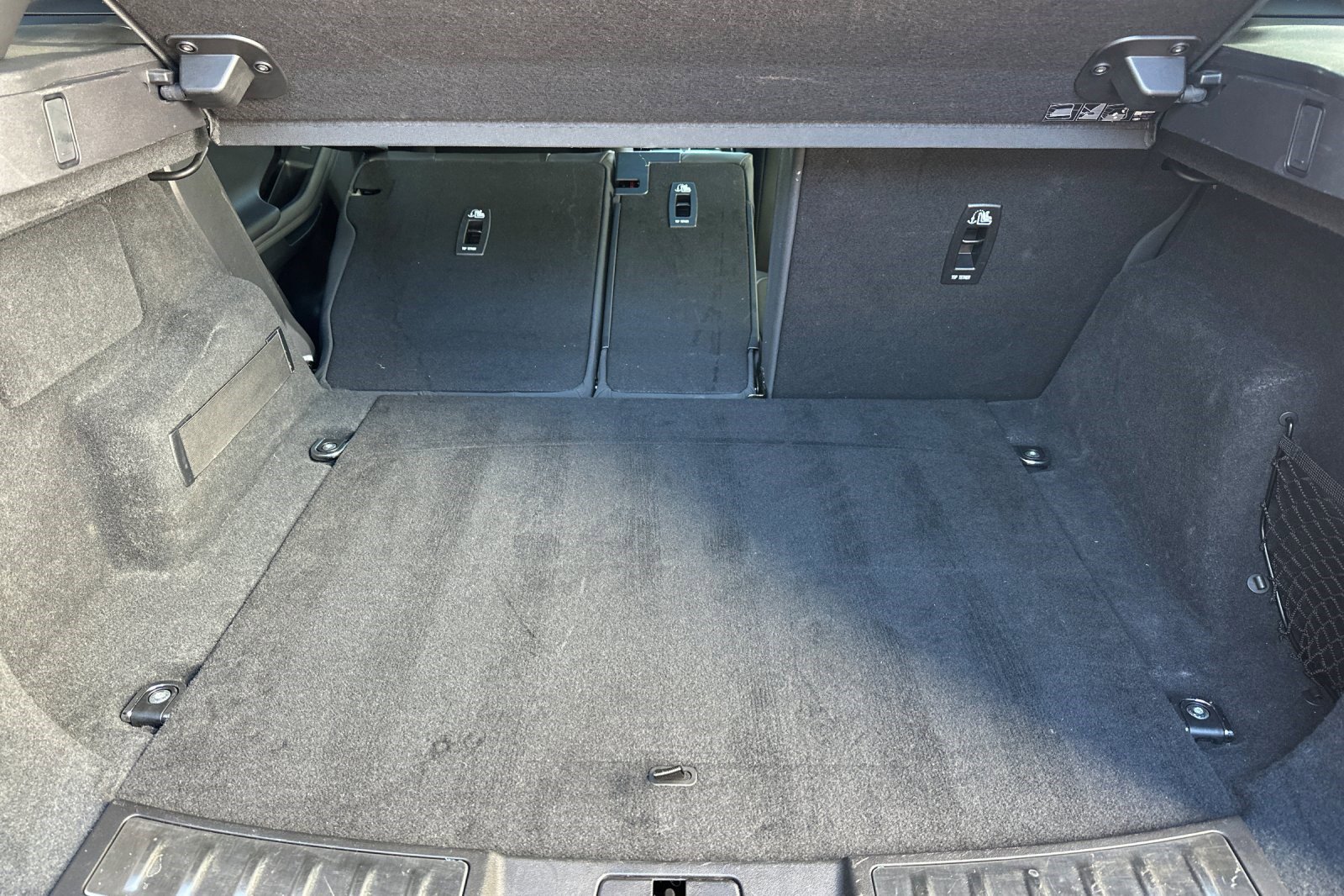 Used 2022 Land Rover Range Rover Evoque R-Dynamic SE image 33