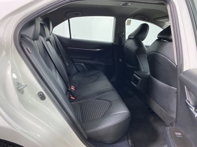 Used 2024 Toyota Camry SE FWD image 9