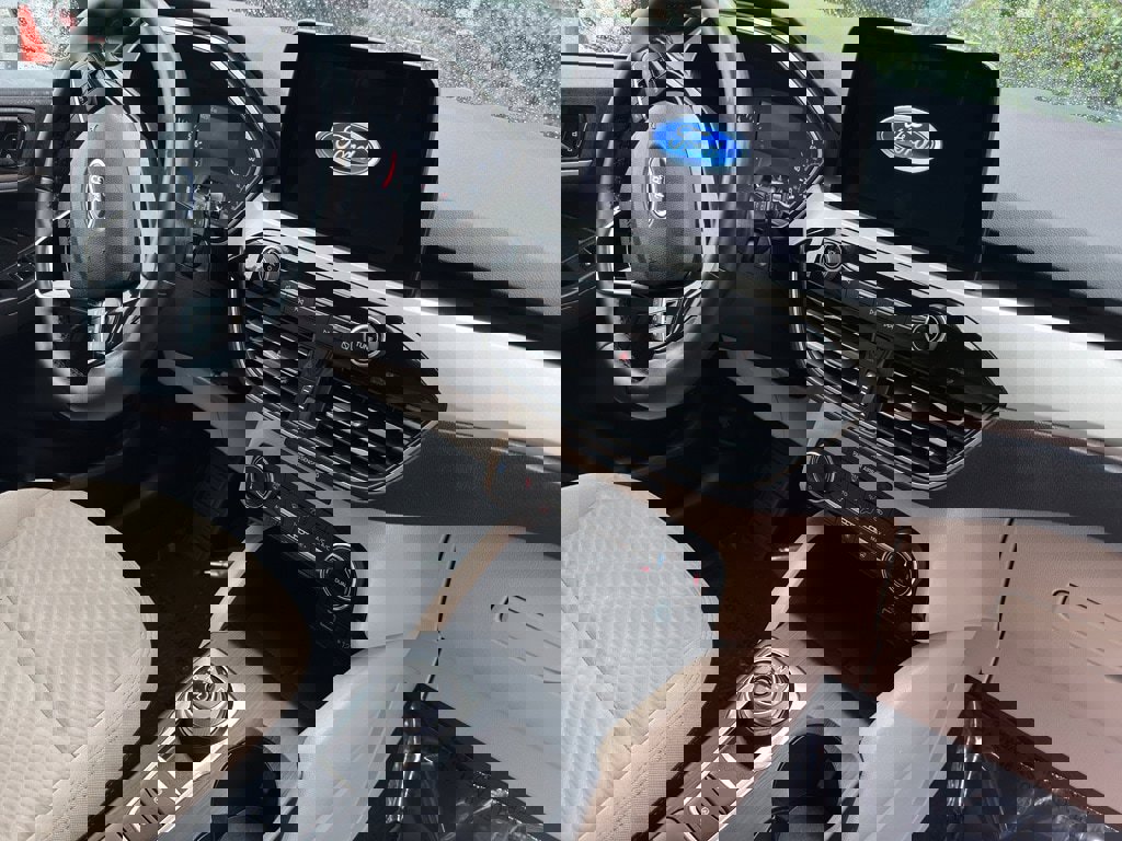 Used 2022 Ford Escape SE w/ Convenience Package image 23