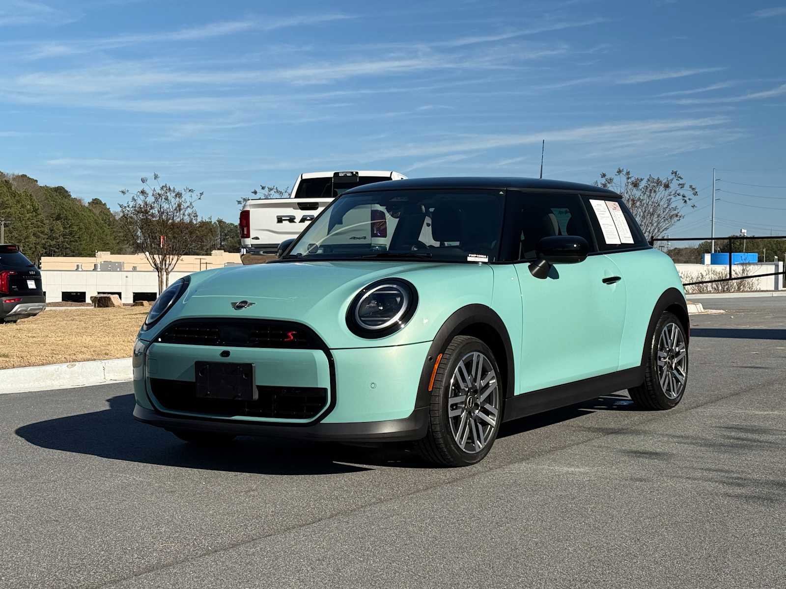 Used 2025 MINI Cooper S image 1