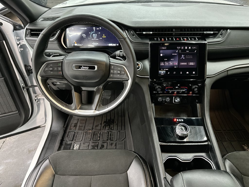 Used 2024 Jeep Grand Cherokee L Laredo RWD image 19