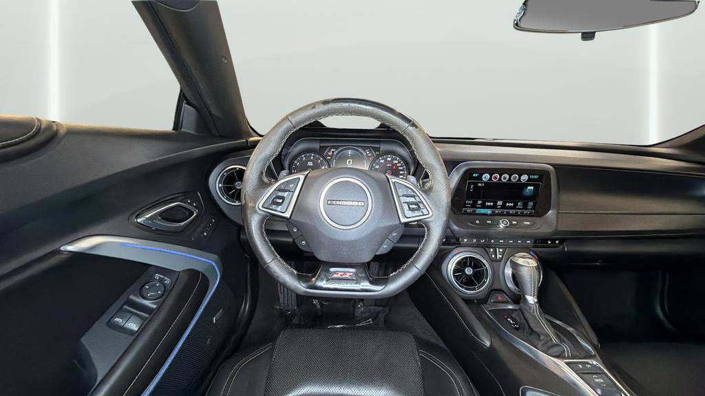 Used 2016 Chevrolet Camaro SS RWD image 17