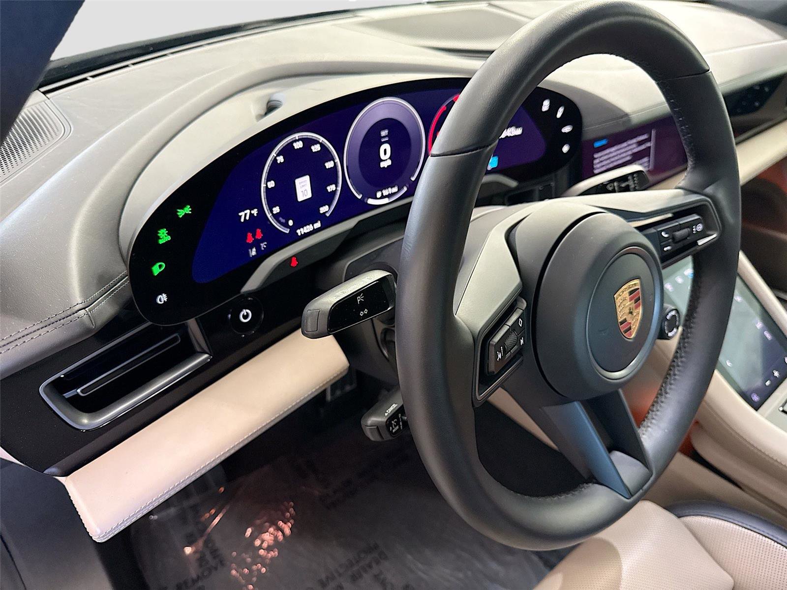 Used 2025 Porsche Taycan RWD image 9