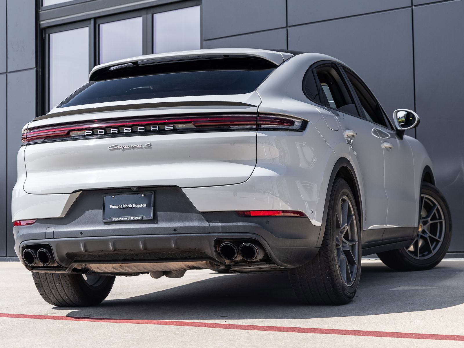 Certified 2024 Porsche Cayenne S w/ Premium Package Plus (PP1) image 11