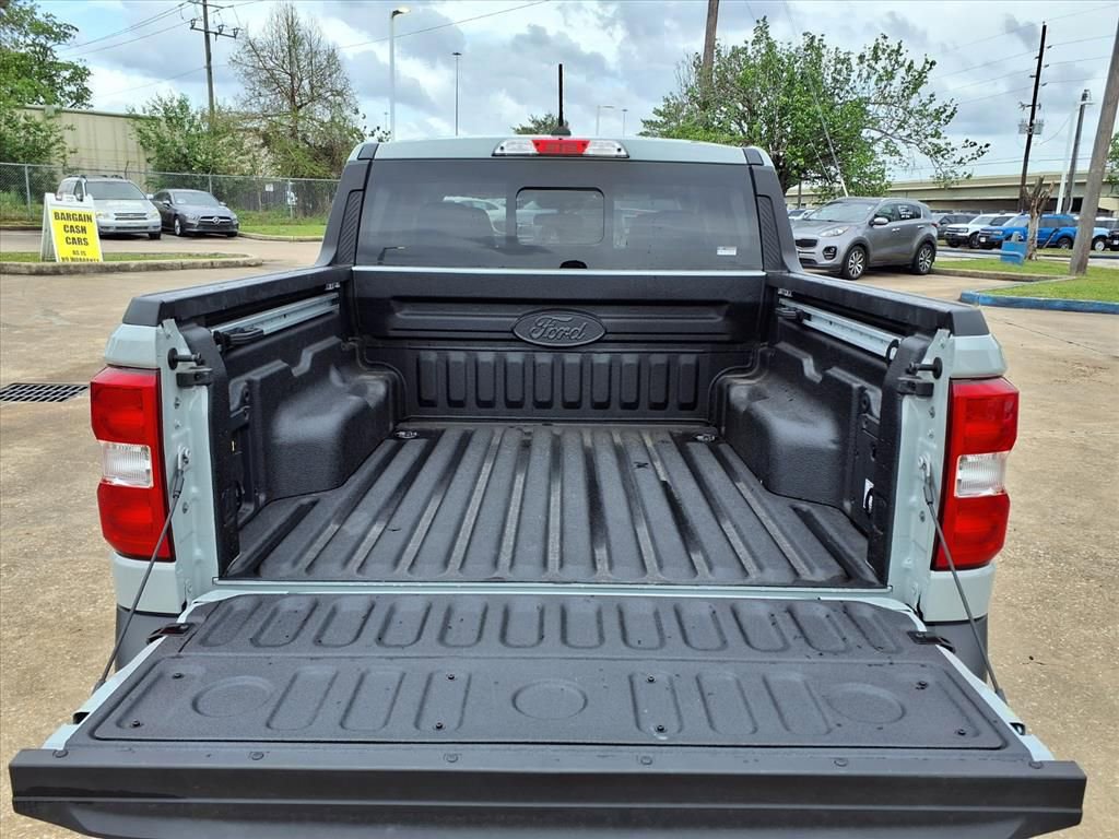 Used 2024 Ford Maverick Lariat w/ FX4 Off-Road Package AWD/4WD image 13