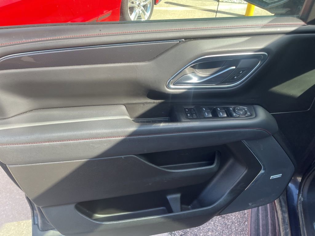 Used 2023 Chevrolet Suburban RST w/ Luxury Package image 23