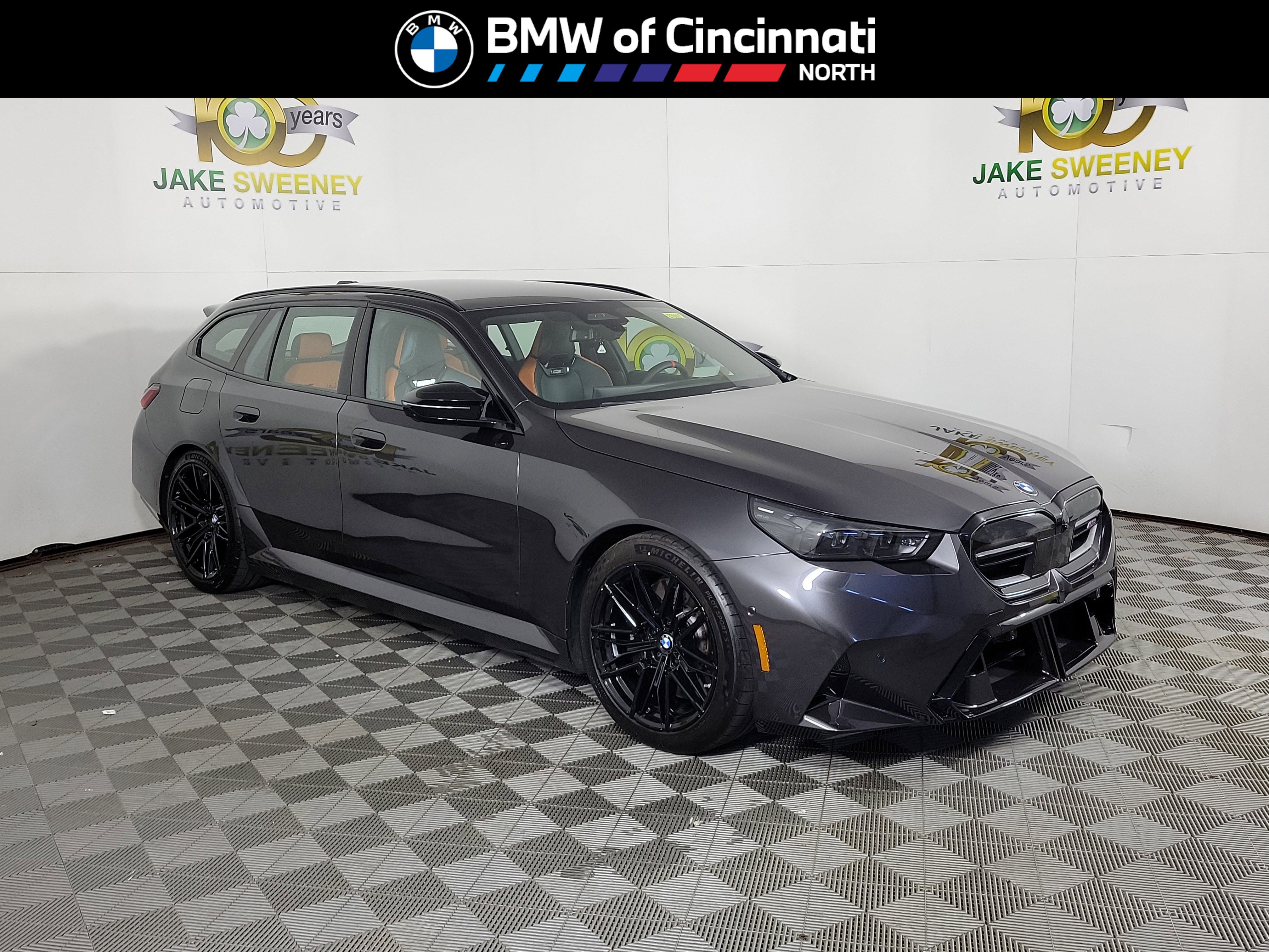 Used 2026 BMW M5 Touring w/ M Driver's Package image 1