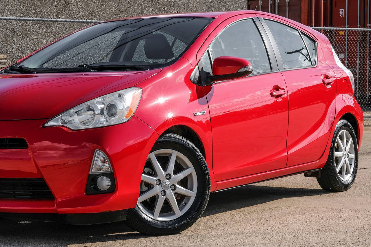 Used 2012 Toyota Prius C Four FWD image 6