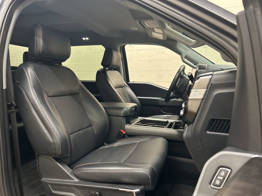 Used 2024 Ford F350 Lariat w/ Lariat Ultimate Package image 10