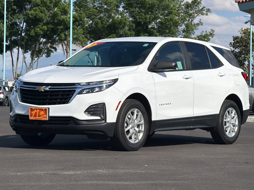 Used 2022 Chevrolet Equinox LS w/ LPO, Floor Liner Package AWD/4WD image 7