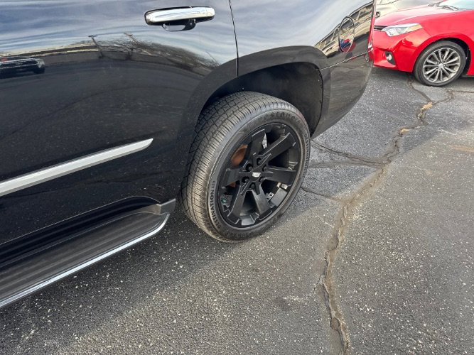 Used 2020 Cadillac Escalade Premium Luxury image 10